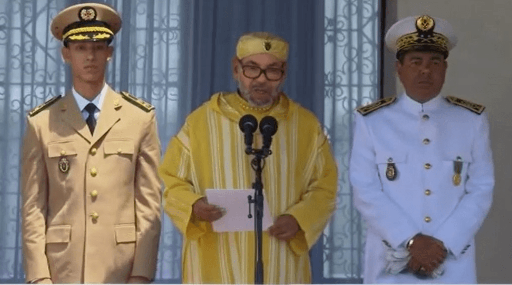 بمناسبة عيد العرش المجيد .. جلالة الملك يترأس بتطوان حفل أداء القسم للضباط المتخرجين من المدارس العليا العسكرية وشبه العسكرية + 'الفيديو'