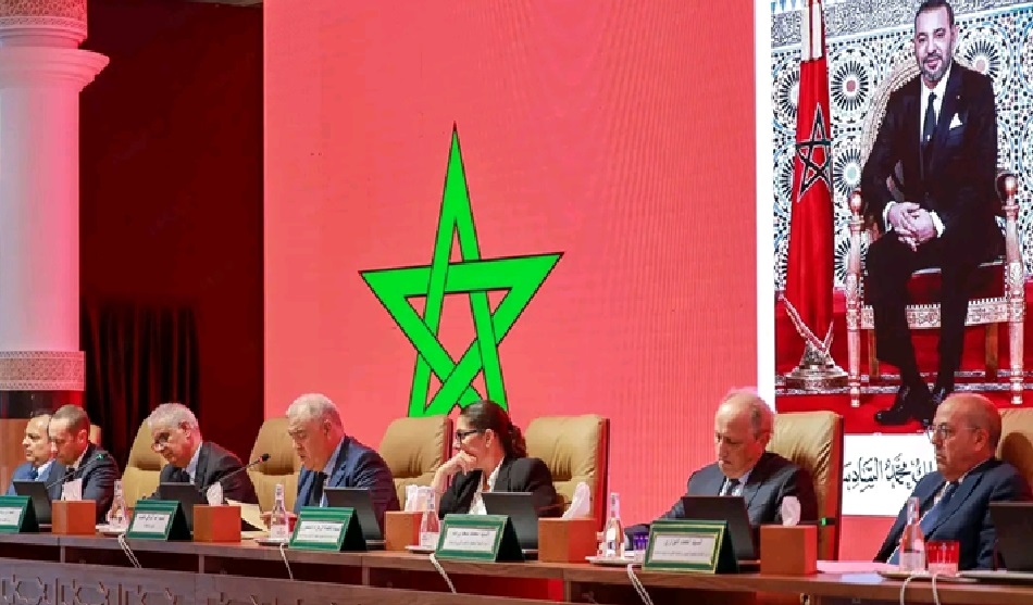 لقاء يجمع عددا من الوزارء والولاة والعمال لتداول السبل الكفیلة بإطلاق جیل جدید من برامج التنمیة الترابیة بمدينة تطوان