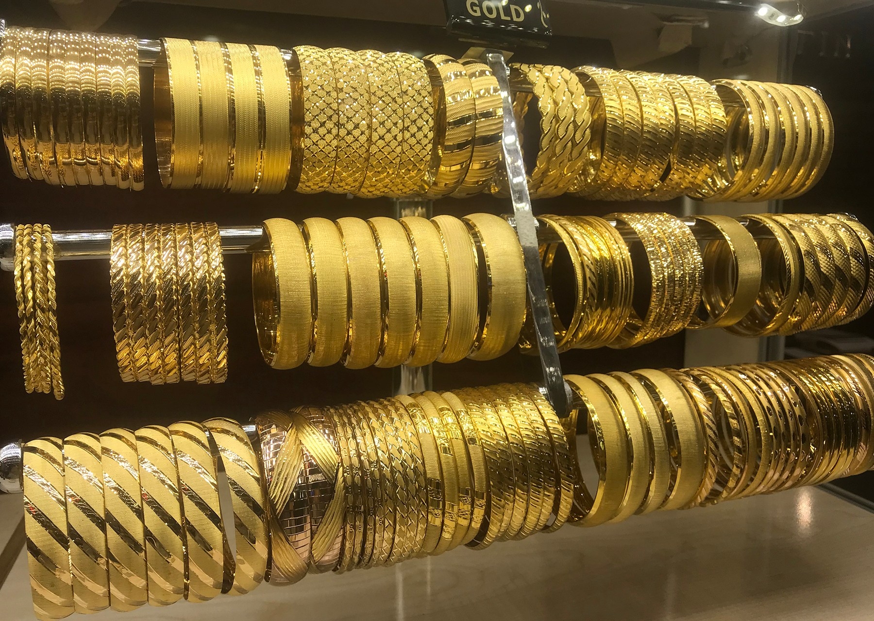 استقرار سعر صرف الليرة السورية