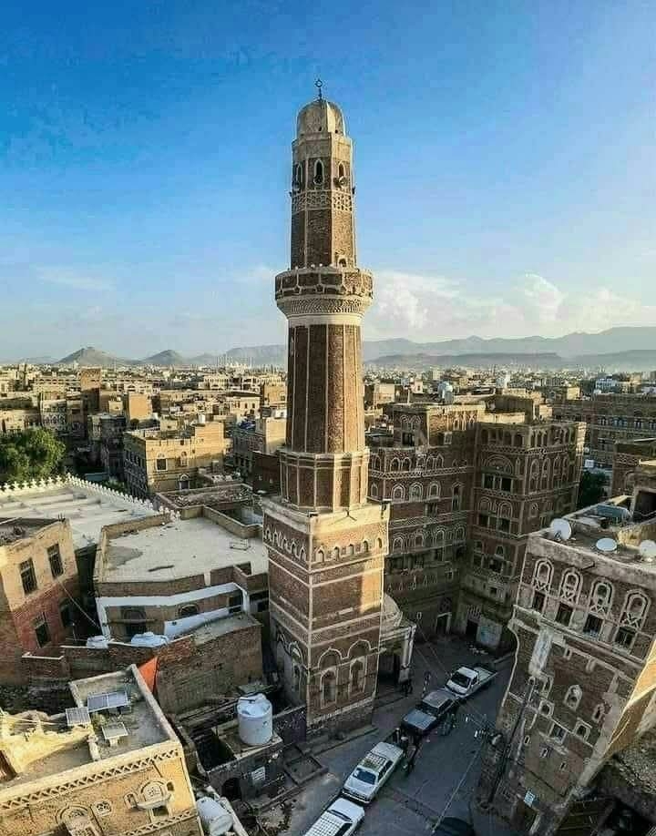 مليشيا الحوثي تؤجّر منارات المساجد بصنعاء لشركات الإنترنت مقابل مبالغ مالية شهرية