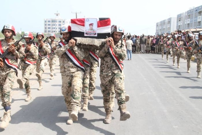 تشييع رسمي وشعبي للعقيد الجعفري أحد أبطال المقاومة الوطنية