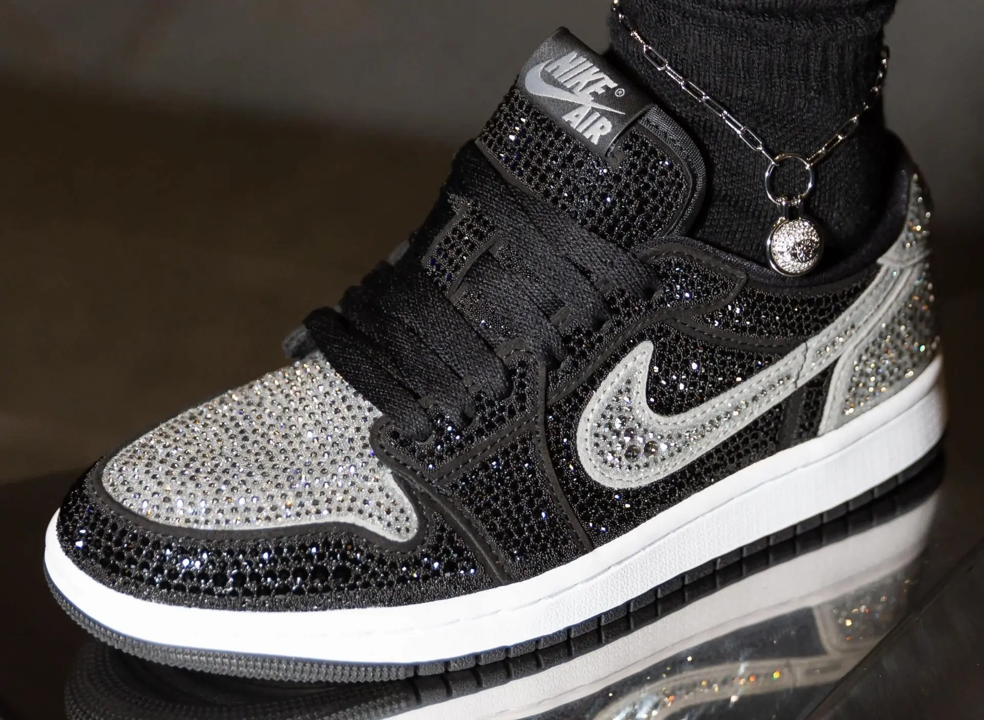 Jordan Brand x Swarovski Bling-Up The Women's Air Jordan 1 RETRO LOW OG & It's Fire!