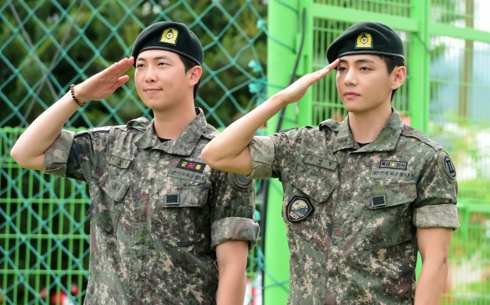 (Video) BTS' RM & V Greet Fans As They Officially Complete Their Military Service