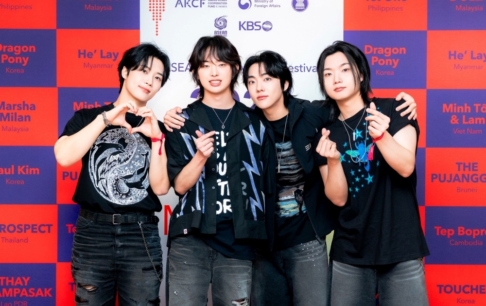 (Photos) Korean Band Dragon Pony Shares Snapshots From Recent Visit To Malaysia