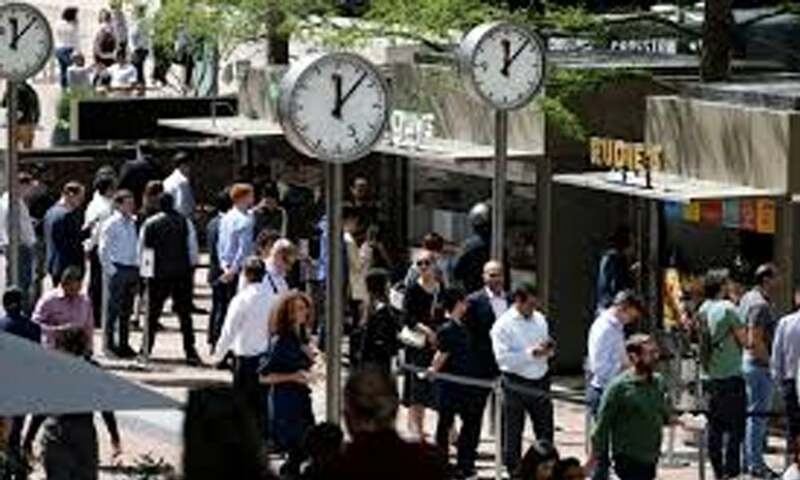 Britons' confidence in economy falls to lowest since at least 1978