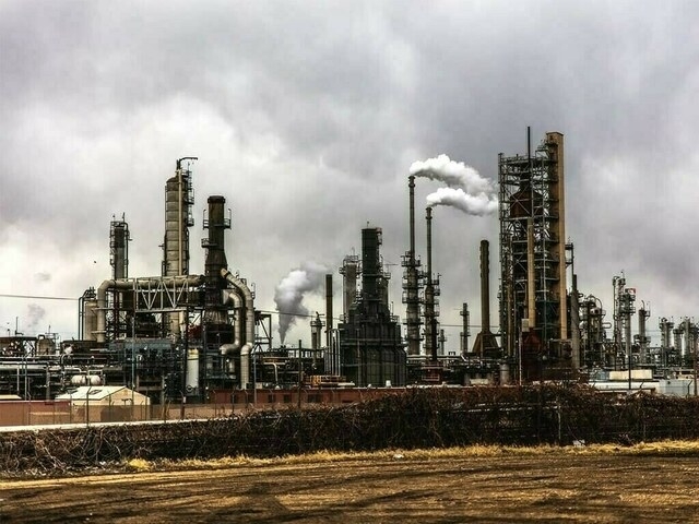 Pakistan Refinery Limited struggles under heavy losses