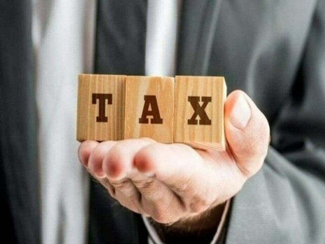 Tobacco, poultry sectors accused of evading Rs400bn tax