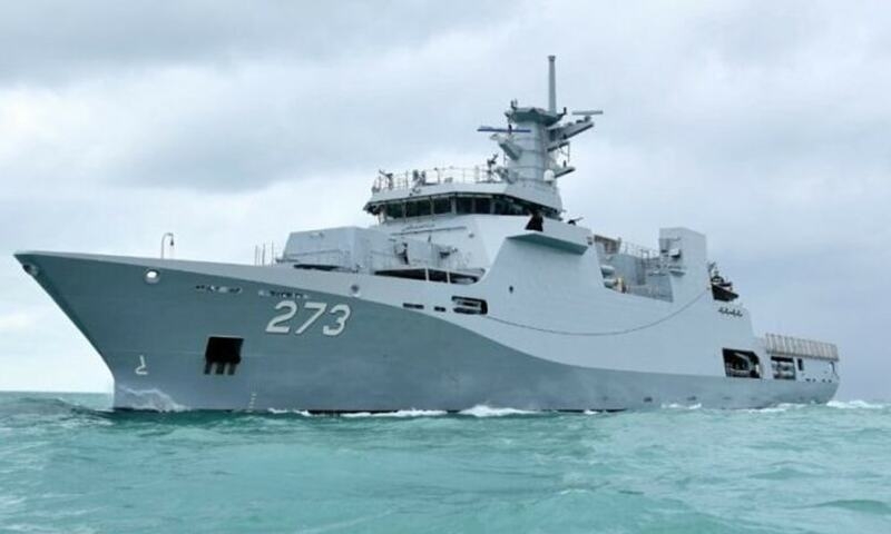 PNS Hunain visits Oman
