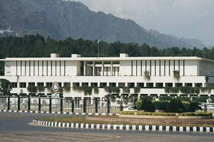 Ministries, divisions ordered to replace ‘Federal Govt' term in relevant laws, rules