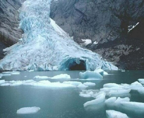 PDMA issues GLOF warning for northern districts of KP