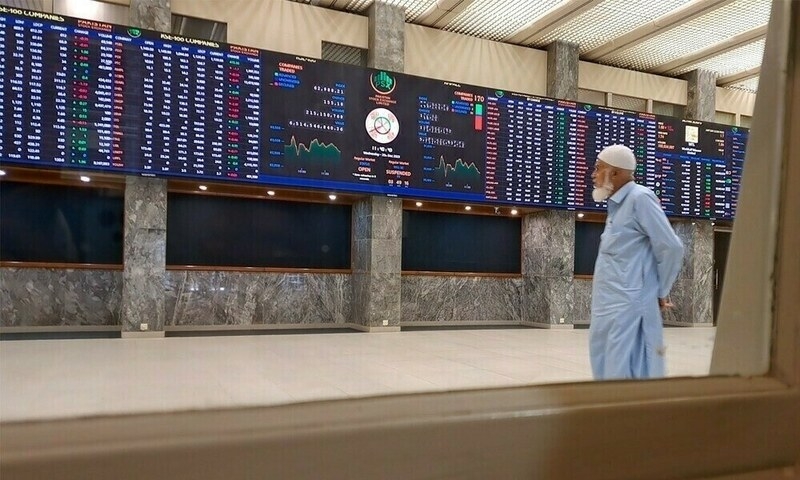 PSX witnesses slight recovery