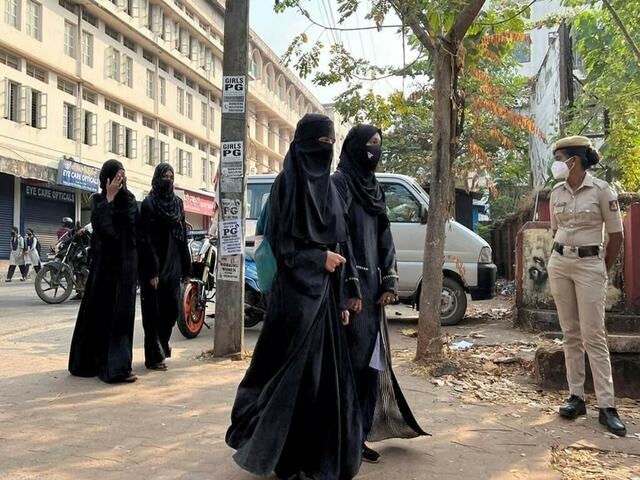 Pakistan condemns rising Islamophobia in India