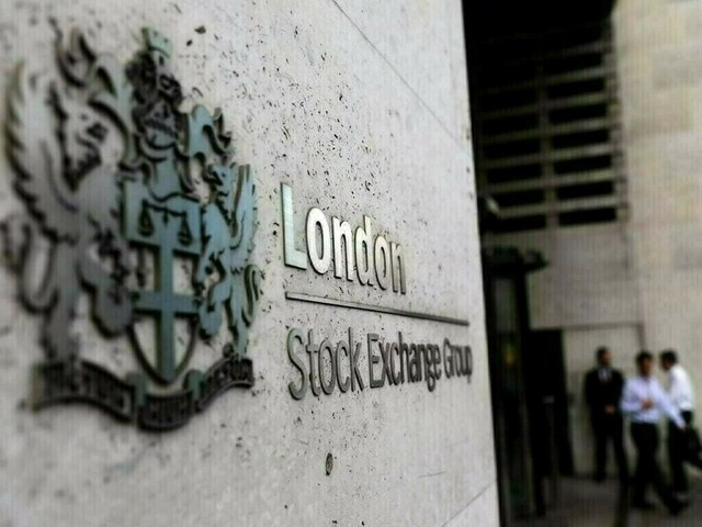 London stocks gain despite lingering US tariff uncertainty