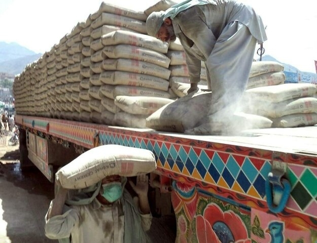 KP govt, cement industry agree to increase cement royalty