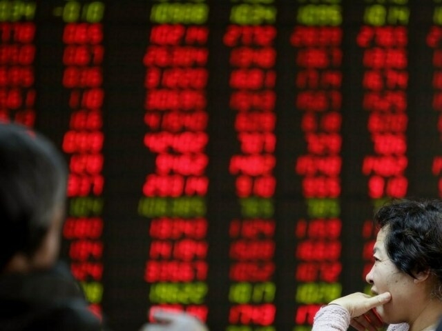 China, HK stocks close down as US-China call offers no clear progress on trade