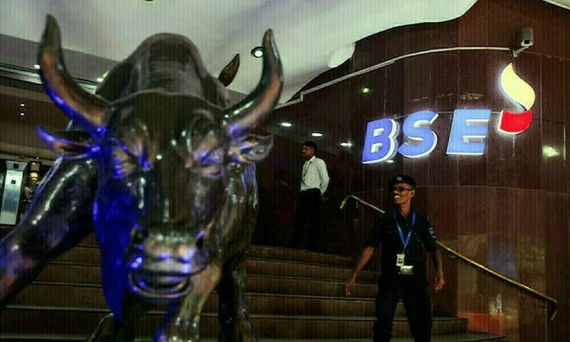 India shares stumble on trade uncertainty