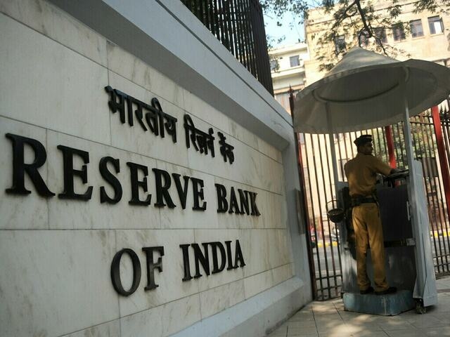 India central bank withdrawing surplus funds will dampen money market's mood
