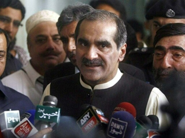 PM, Saad Rafique discuss political situation