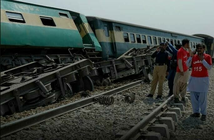 IED blast derails Jaffar Express coaches near Quetta
