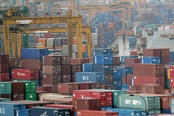 India plans credit guarantees for small firms, exporters hit by US tariffs, sources say