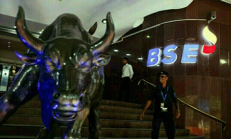 Indian shares track global rally on US rate cut hopes