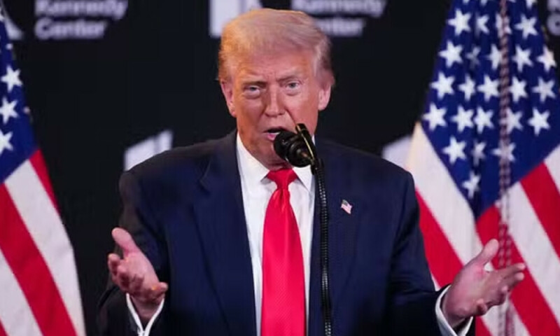 Trump says wants three-way meeting with Putin, Zelensky