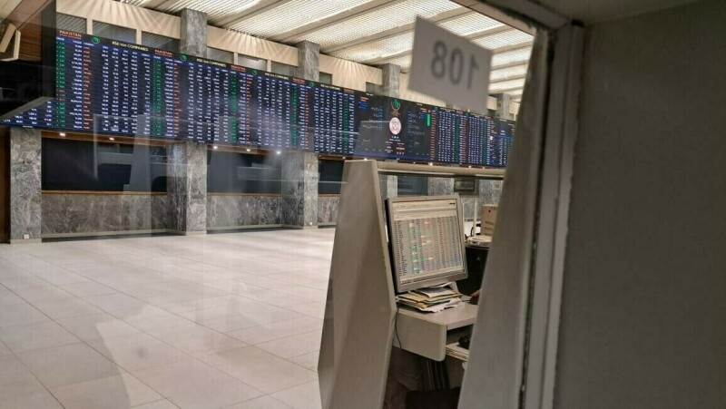 KSE-100 crosses 147,000 as Moody's upgrade improves investor mood