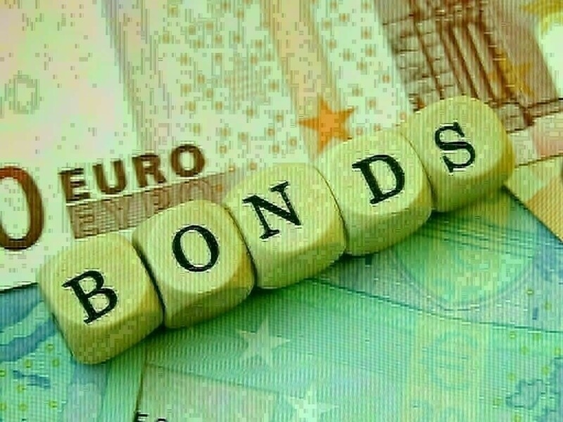 Euro zone bonds steady as traders mull hot US inflation, await Alaska summit