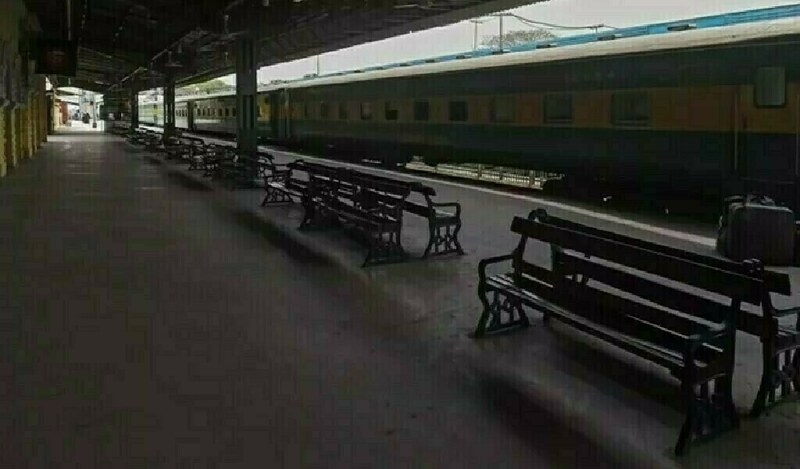 No casualty reported: Jaffar Express: pilot engine attacked in Balochistan