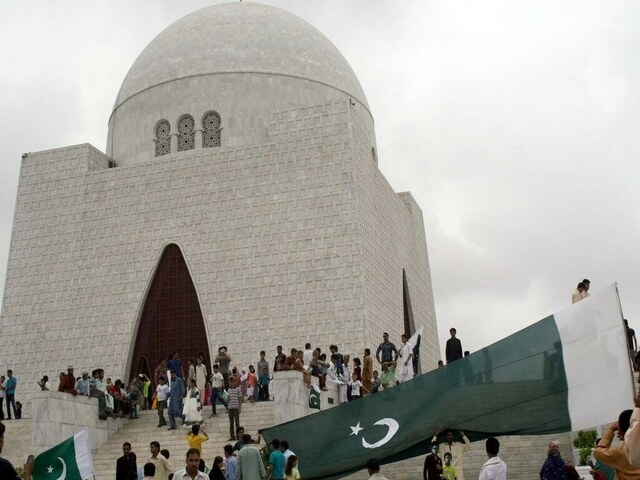 Minorities Day: PCF organises at mausoleum of Quaid-e-Azam