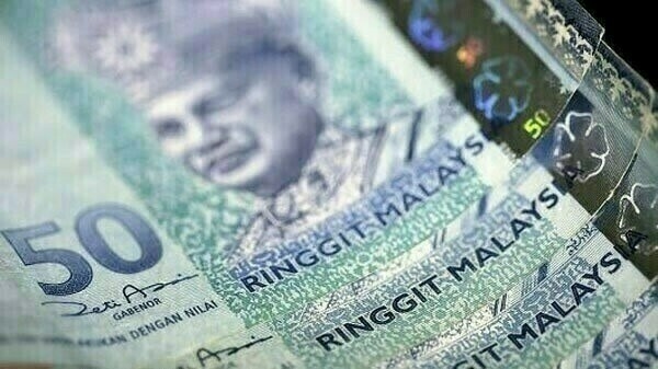 Asian currencies struggle after US data
