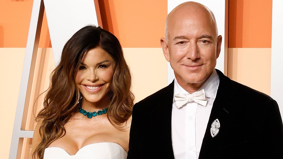 Lauren Sanchez and Jeff Bezos' wedding in Venice 'will include several members of the Trump family'