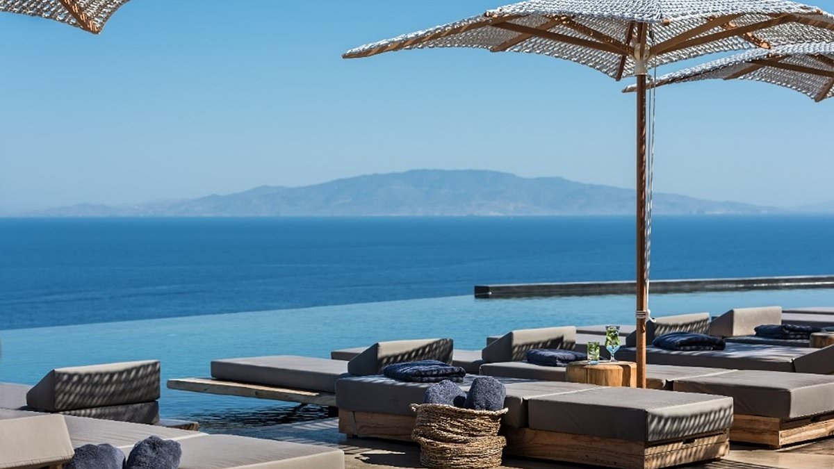 Hotel review: Andronis Arcadia, Santorini