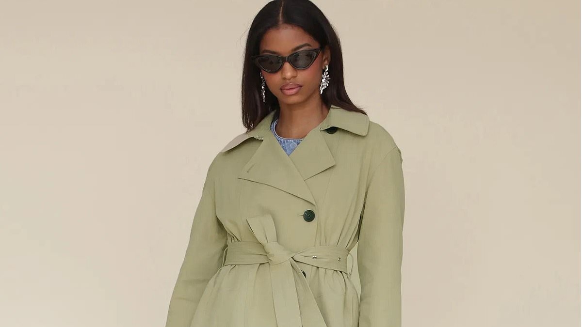 The cropped trench is the only jacket you need this spring: Here are 10 styles to shop now
