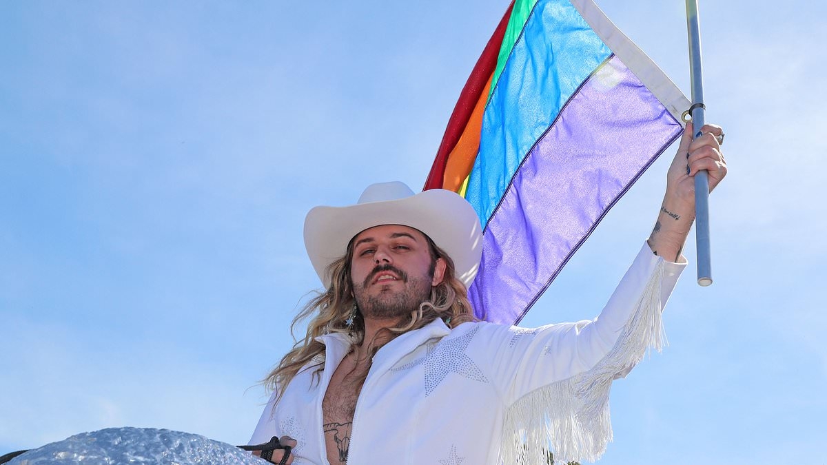 San Francisco drag queens unleash Christian fury for woke Easter show featuring 'Hunky Jesus' and 'Foxy Mary' contests