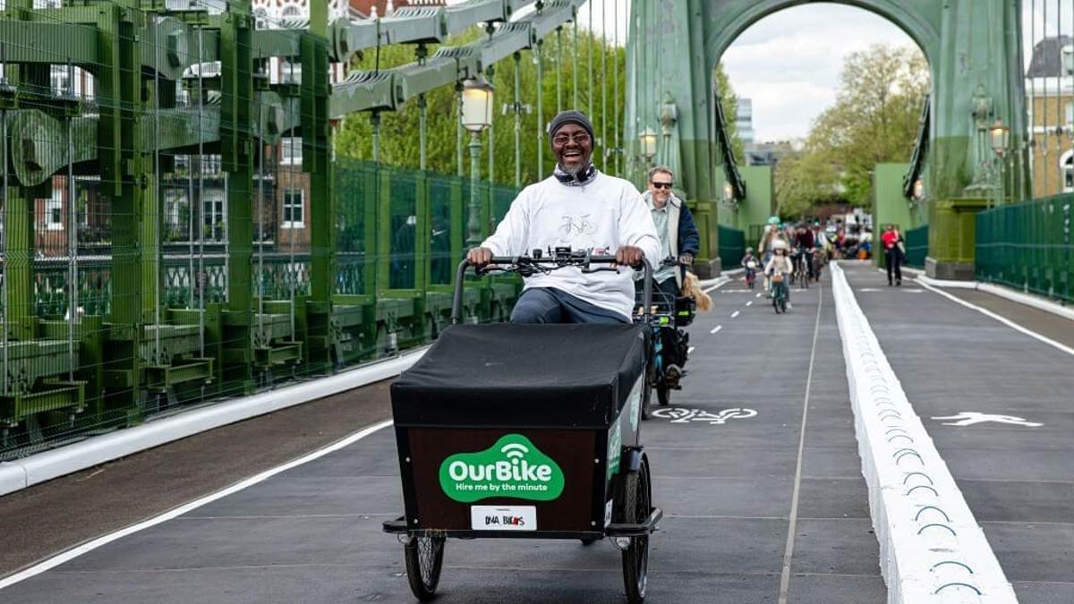 Beleaguered Hammersmith Bridge reopens for cyclists after £2.9million refurb - but still no decision on when drivers can use it