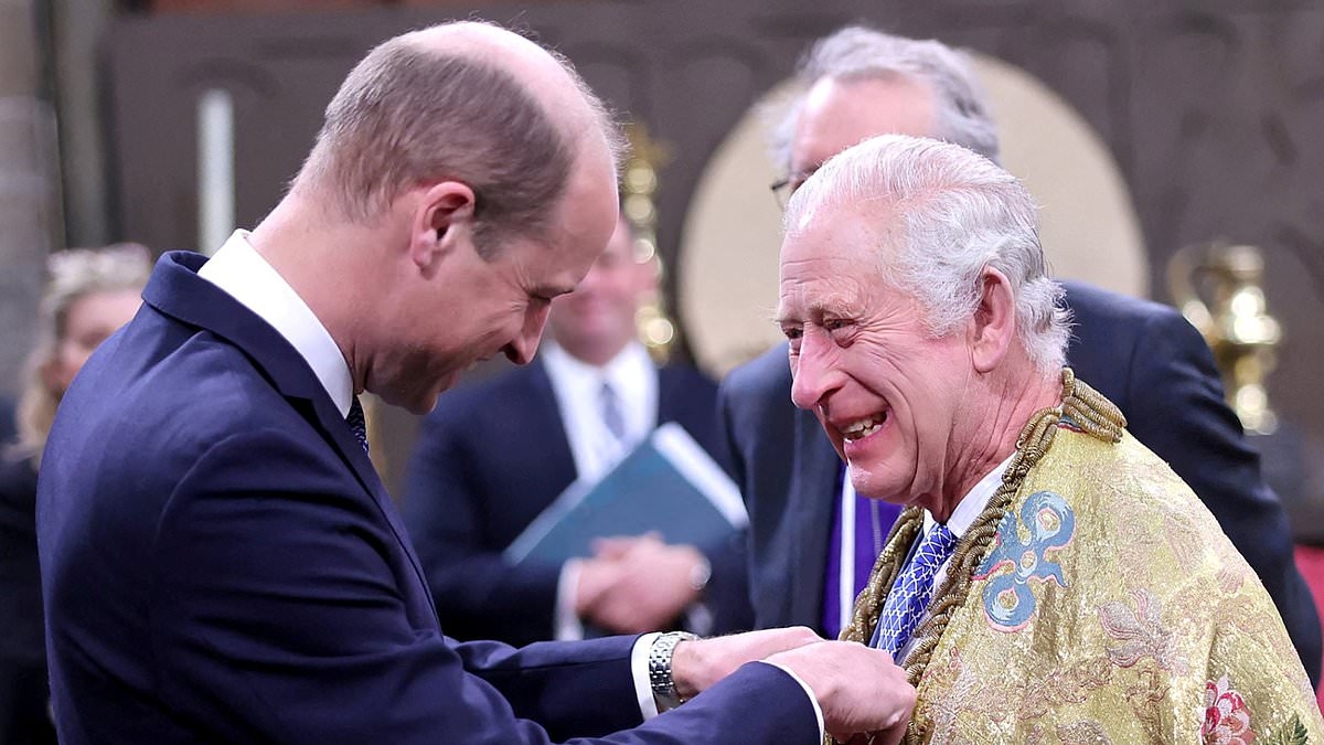 The candid moment between Charles and Prince William during the Coronation rehearsals that proves how close they are