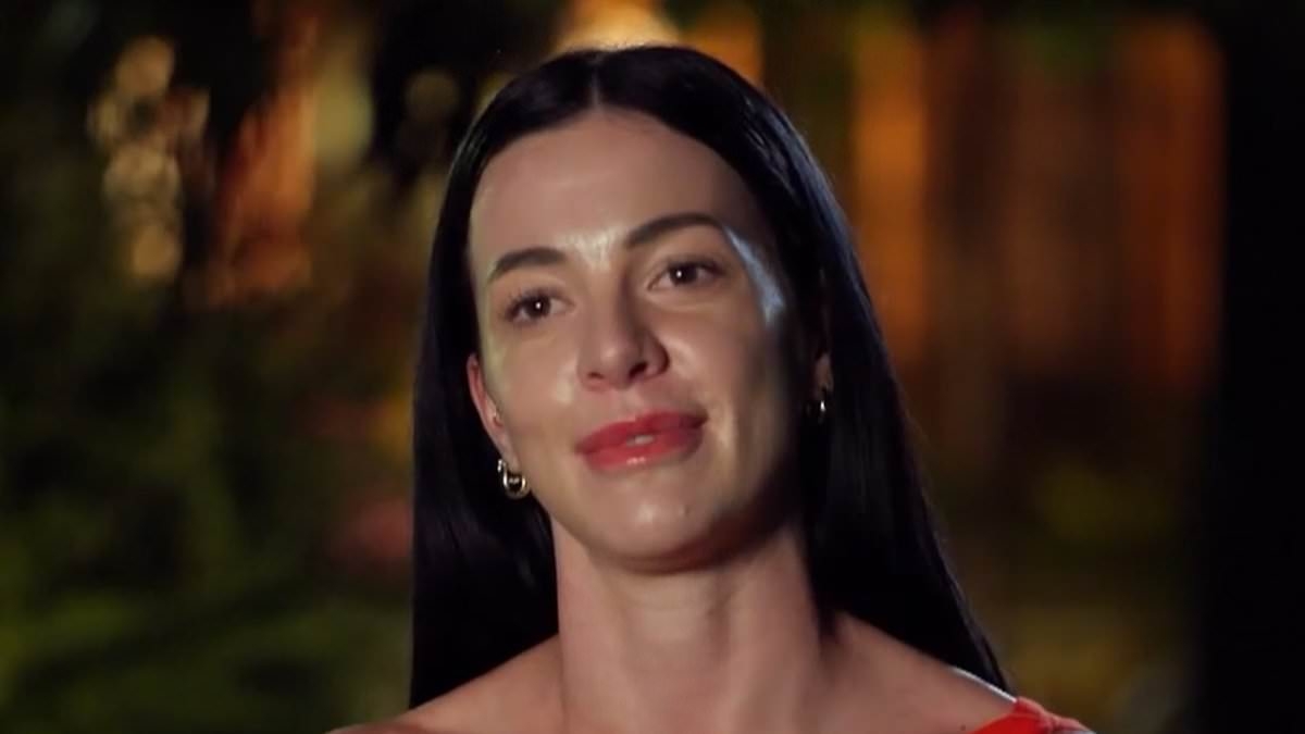 Farmer Wants A Wife hopeful breaks down and storms off as she's dumped after speed date as SIX MORE ladies exit just two episodes into the season