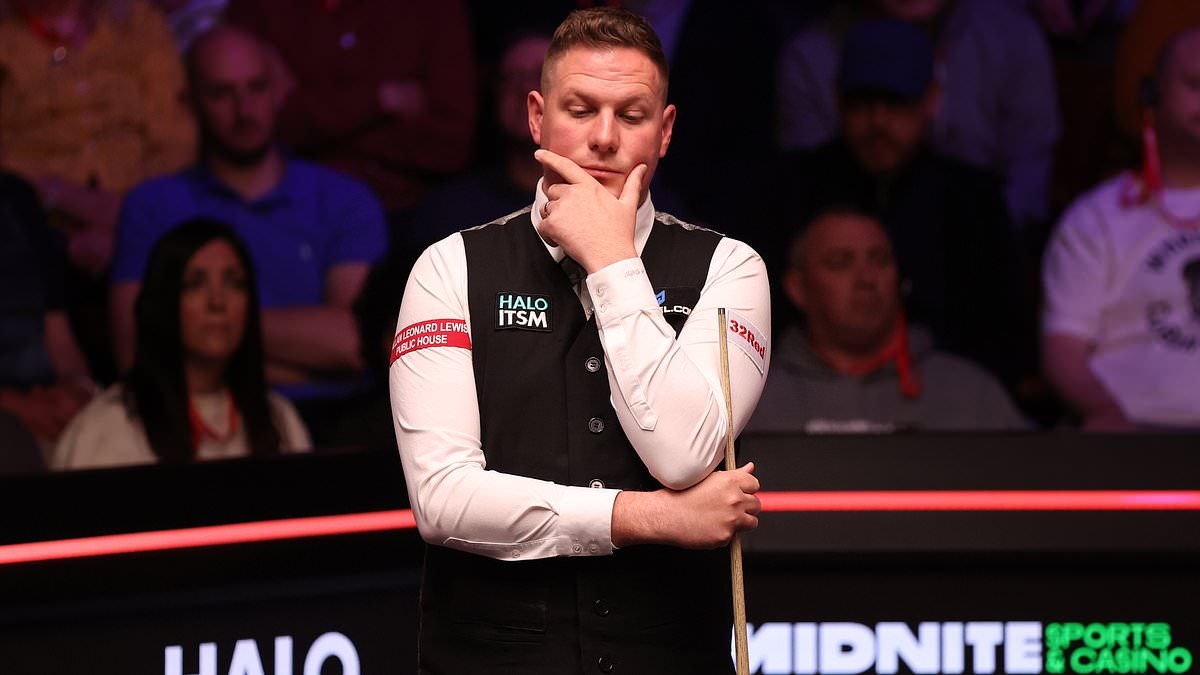Snooker star breaks down in tears as he opens up on quitting drinking after turning to booze as a 'coping mechanism' - and reveals why playing is like 'brain damage'