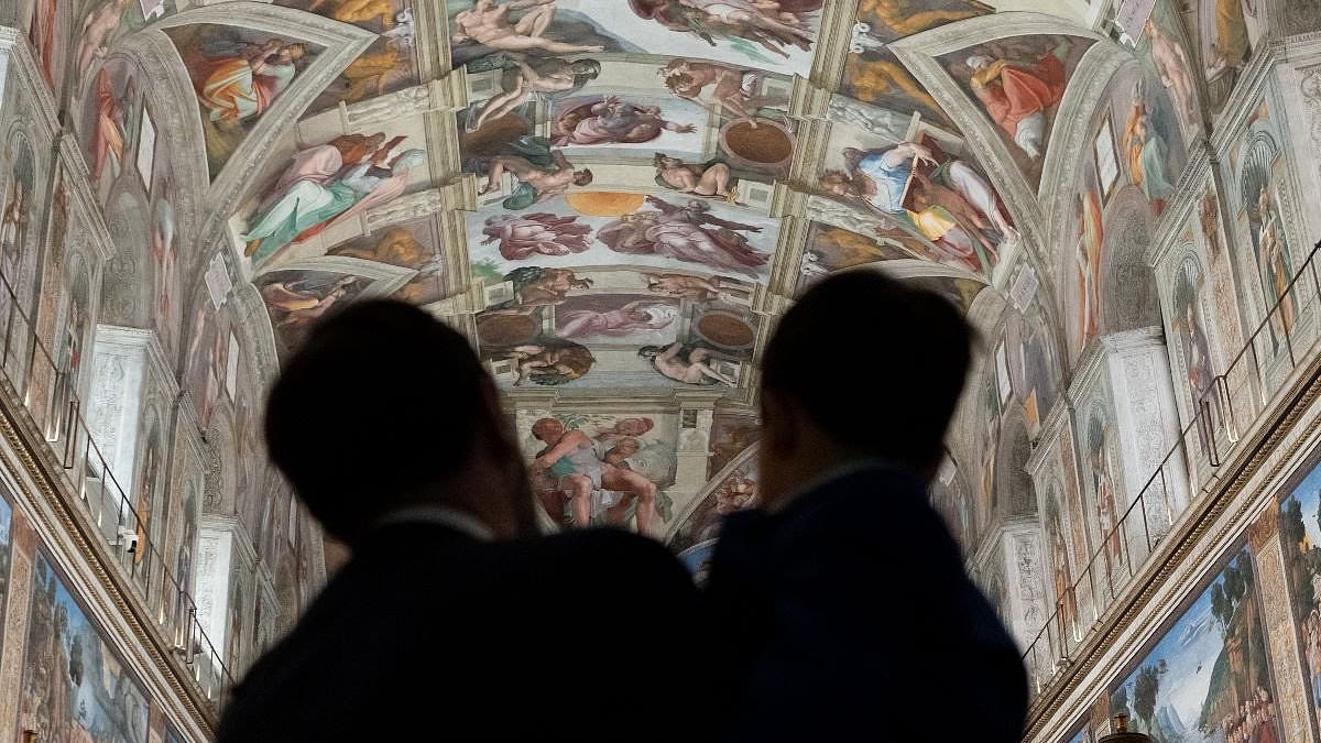 JD Vance sparks fury by breaking Vatican protocol...can you see what he did wrong?
