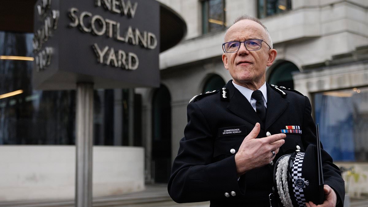 Rogue police officers who are suspected criminals will be sacked as 'absurd' High Court ruling is addressed