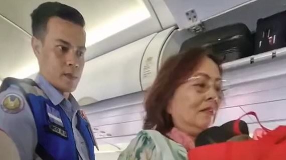 Pensioner thrown off plane for joking she 'had a bomb' in her bag