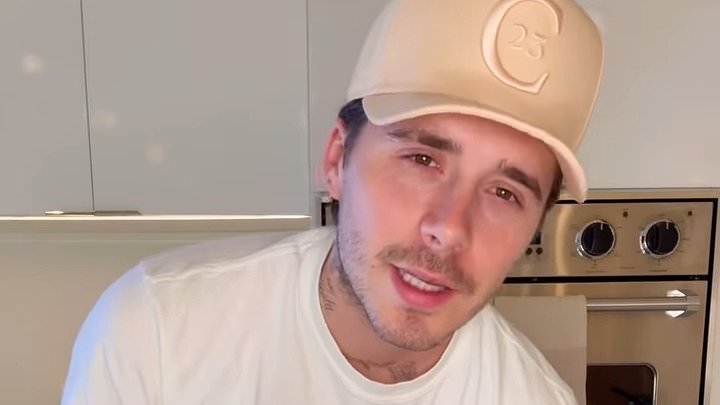 Brooklyn Beckham gets back in the kitchen as the aspiring chef whips up pasta and sauce