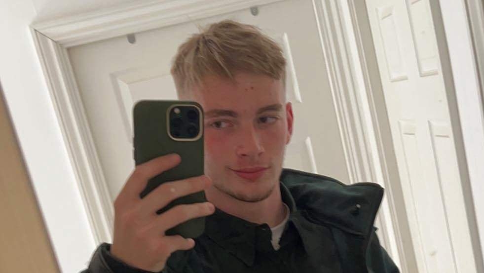 BREAKING NEWS Walter Mitty call handler who pretended to be paramedic to impress Tinder dates is jailed for 12 years over string of sex attacks