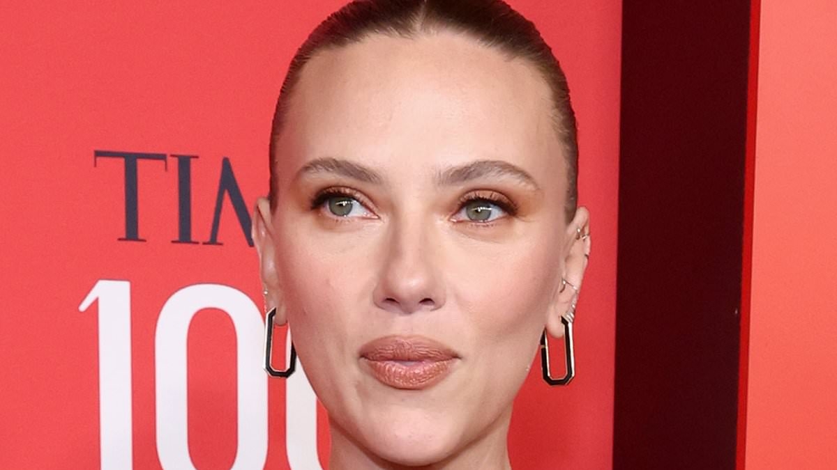 Scarlett Johansson avoids ex Ryan Reynolds and Blake Lively amid fears they'll 'overshadow' her big career move
