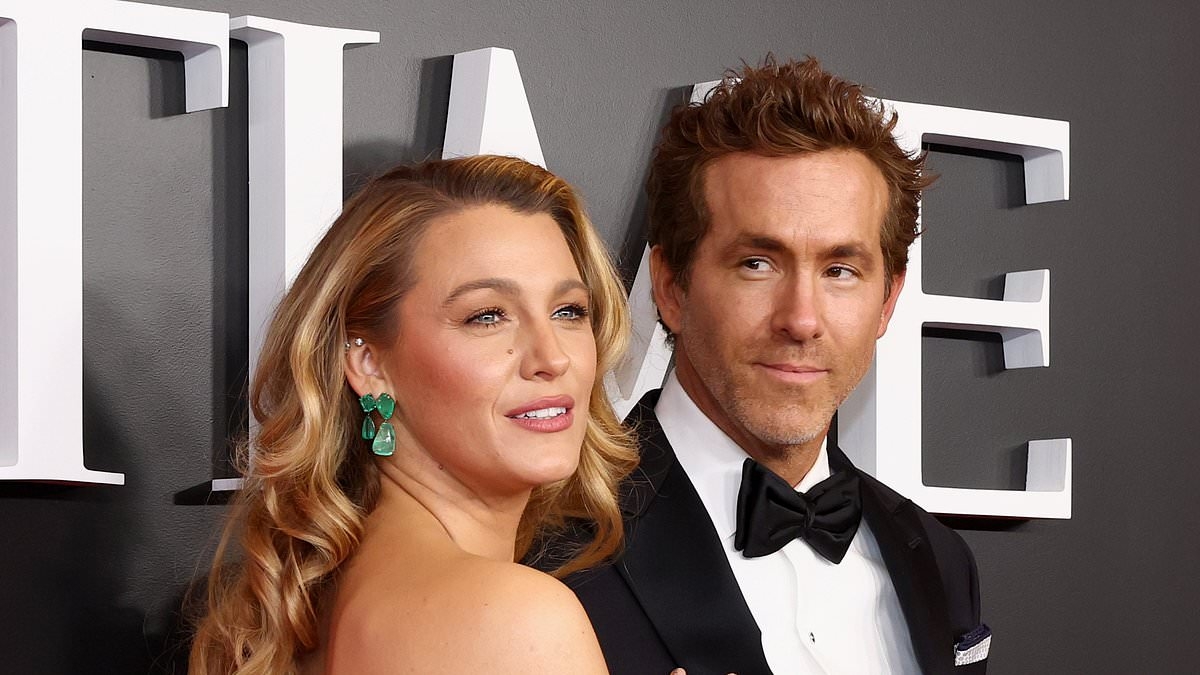 EXCLUSIVE Blake Lively and Megyn Kelly at war in epic red carpet showdown at TIME100 gala
