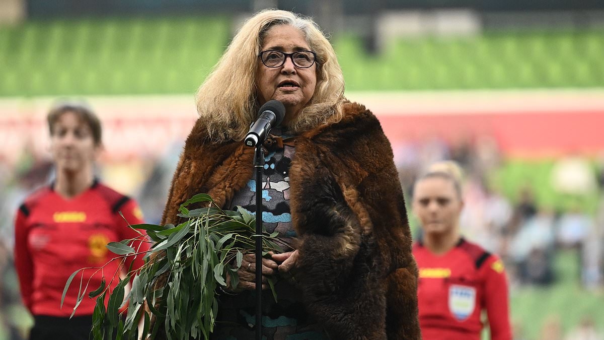 Officials blame a 'miscommunication' for last minute Welcome to Country cancellation at blockbuster sporting event