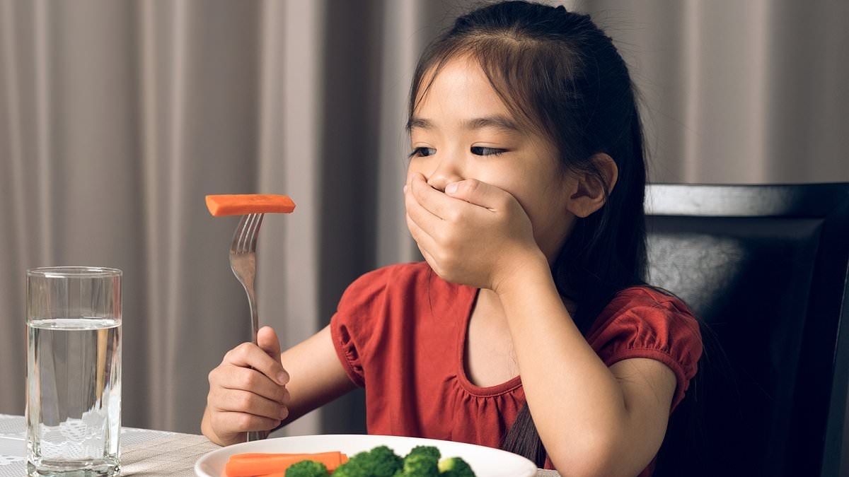 Parenting expert details the popular strategies that she would NEVER use... from allowance to time out