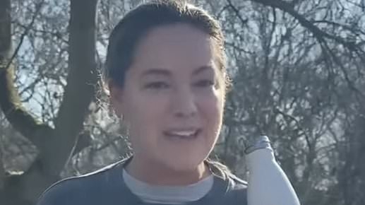 Kelly Brook reveals the painful injuries she endured during gruelling London Marathon training ahead of the race: 'Nothing prepares you'