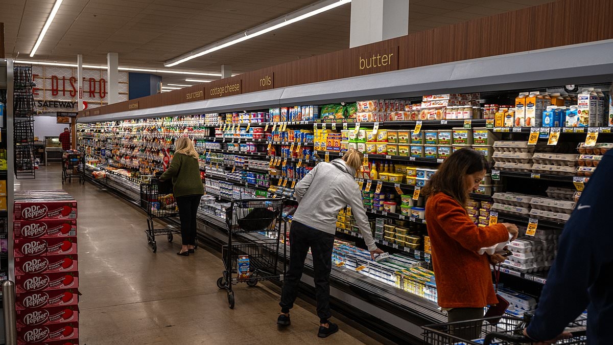 Grocery giant sounds alarm on price increases due to Trump tariffs